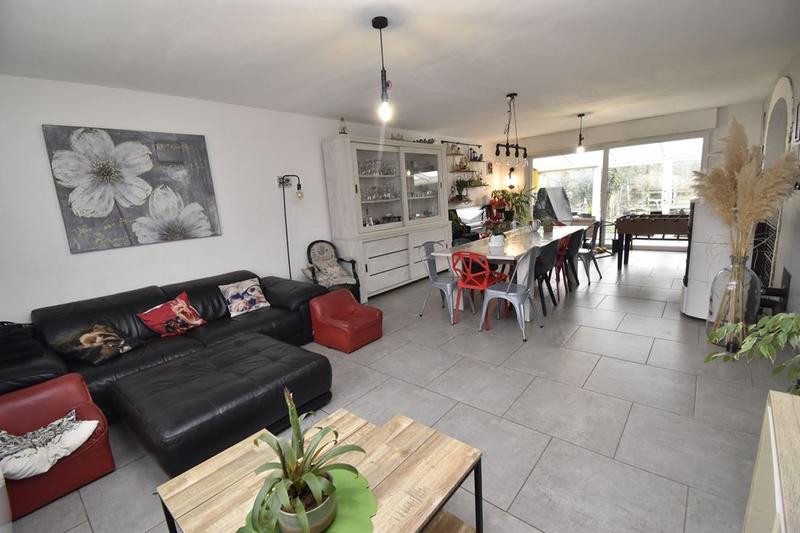 Pavillon - 150 m² - 8 pièces