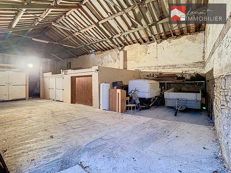 Maison - 180 m² - 1 pièce