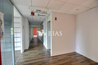 Bureau - 192 m²