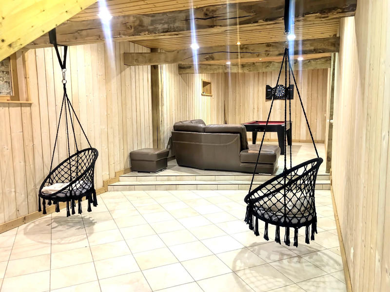 Maison - 215 m² - 9 pièces