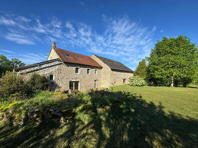 Maison - 198 m² - 7 pièces