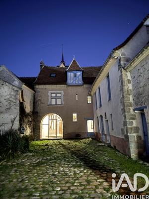 Maison - 223 m² - 6 pièces