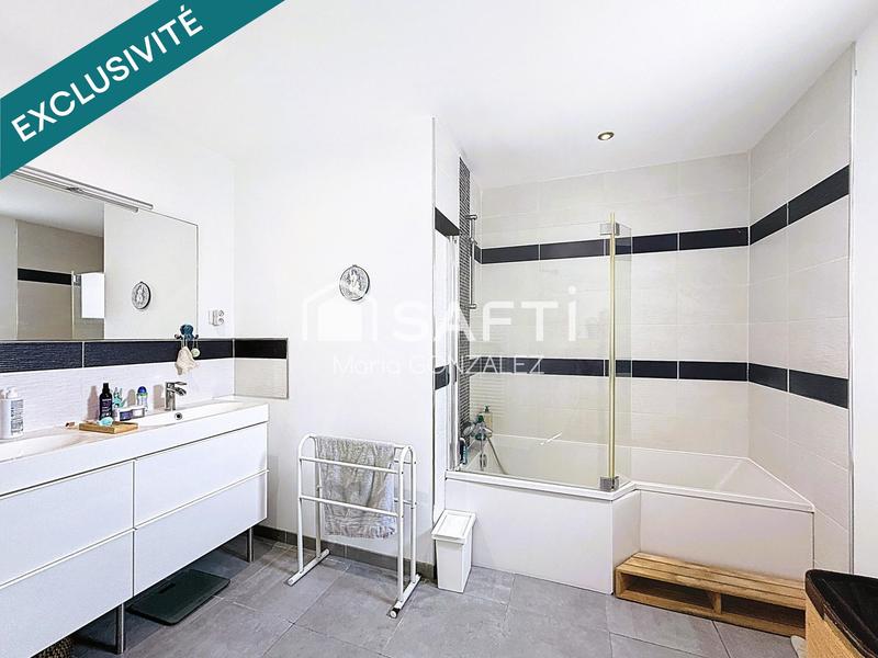 Maison - 190 m² - 8 pièces