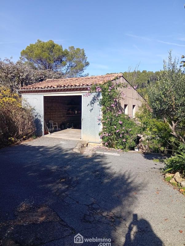 Villa - 121 m² - 6 pièces