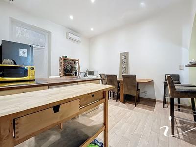 Local d'activités - 90 m² - 3 pièces