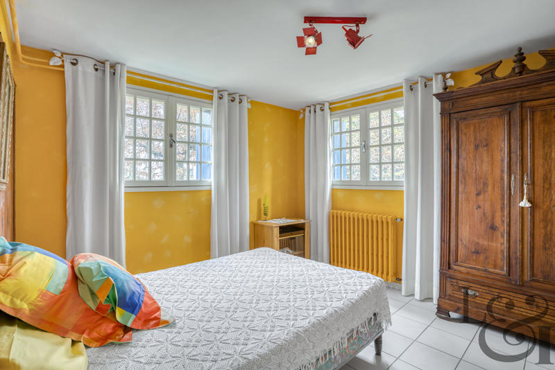Maison - 178 m² - 6 pièces