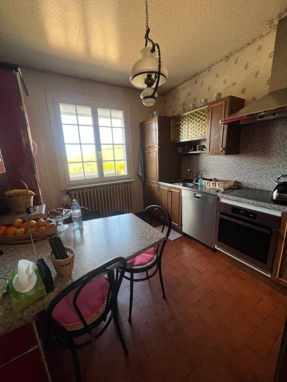 Maison - 151 m² - 7 pièces