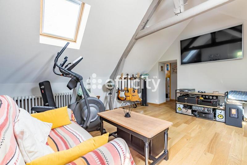 Maison - 147 m² - 6 pièces