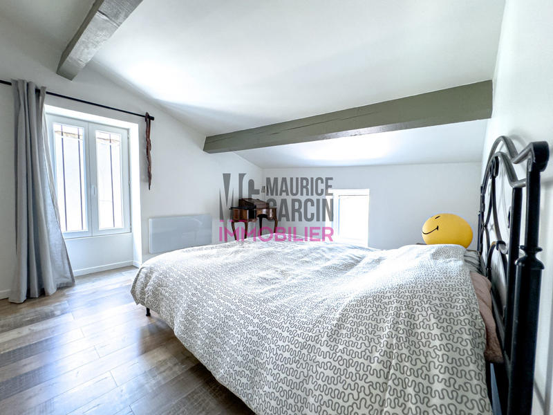 Maison - 182 m² - 7 pièces