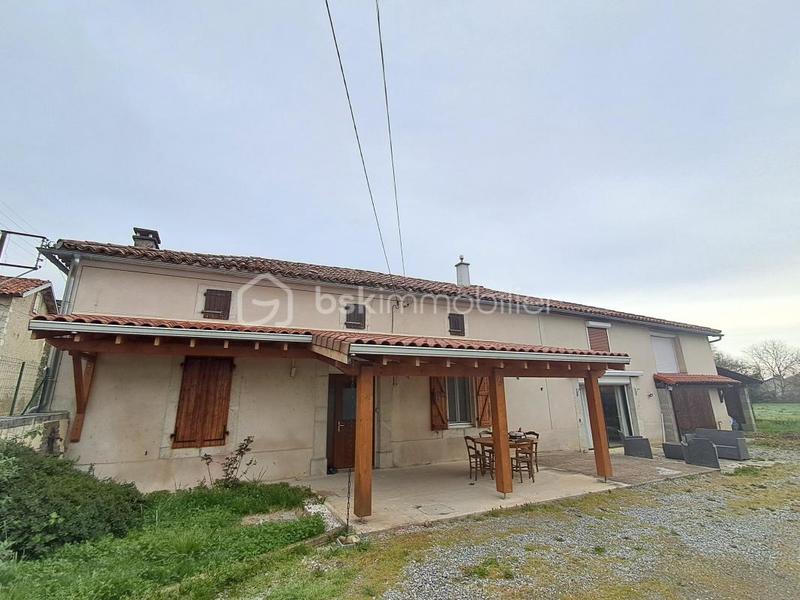 Maison - 96 m² - 3 pièces