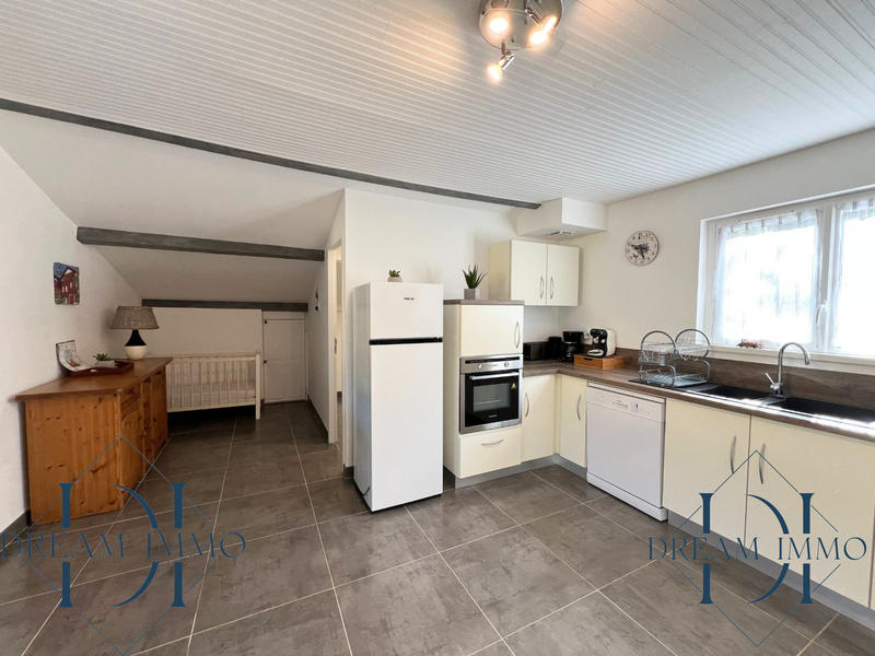 Maison - 207 m² - 7 pièces