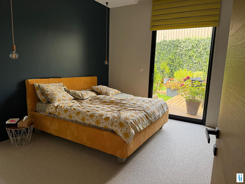 Maison - 237 m² - 4 pièces