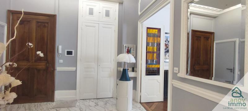 Appartement - 136 m² - 3 pièces