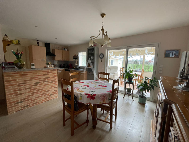 Maison - 102 m² - 4 pièces