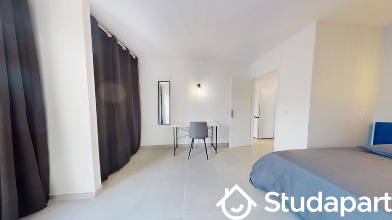 Chambre - 10 m² - 1 pièce