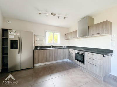 Maison - 146 m² - 5 pièces