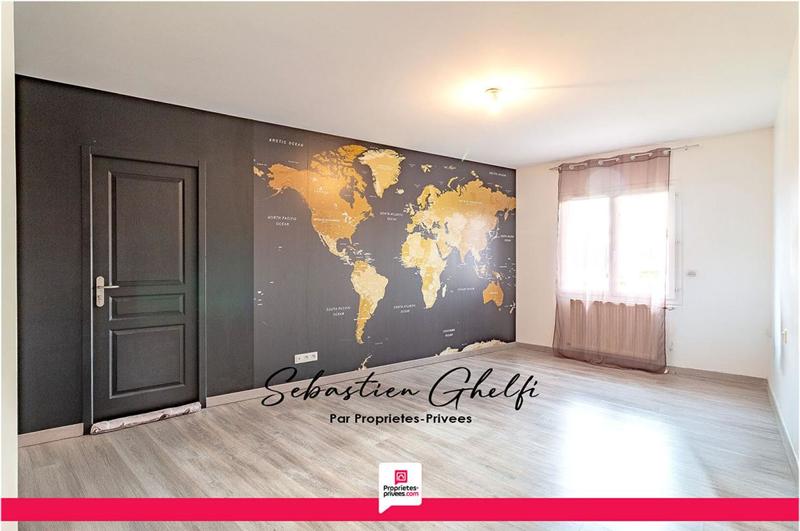 Maison - 220 m² - 8 pièces