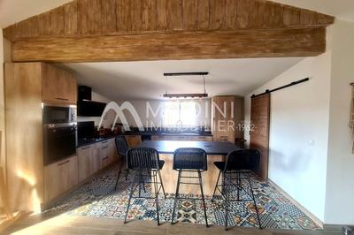 Appartement - 85 m² - 4 pièces