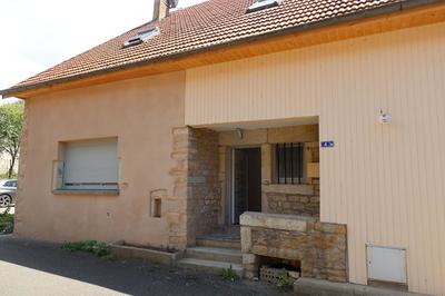 Maison de village - 110 m² - 4 pièces