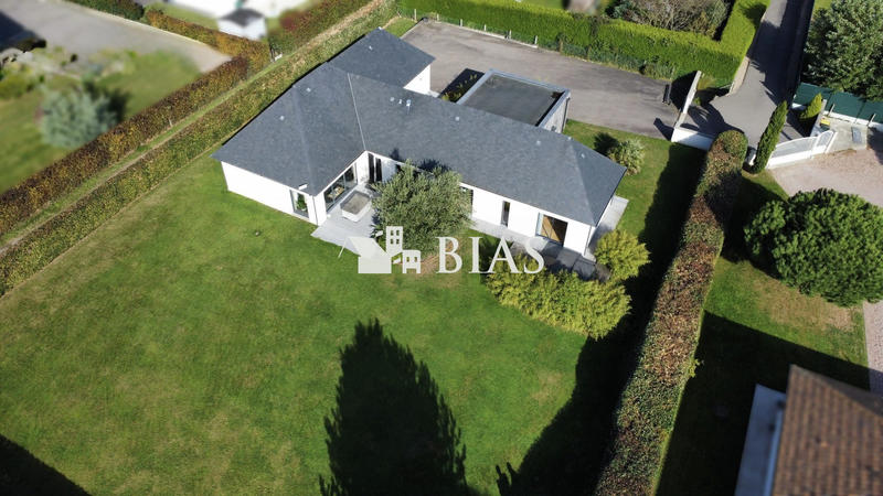 Maison contemporaine - 186 m² - 6 pièces