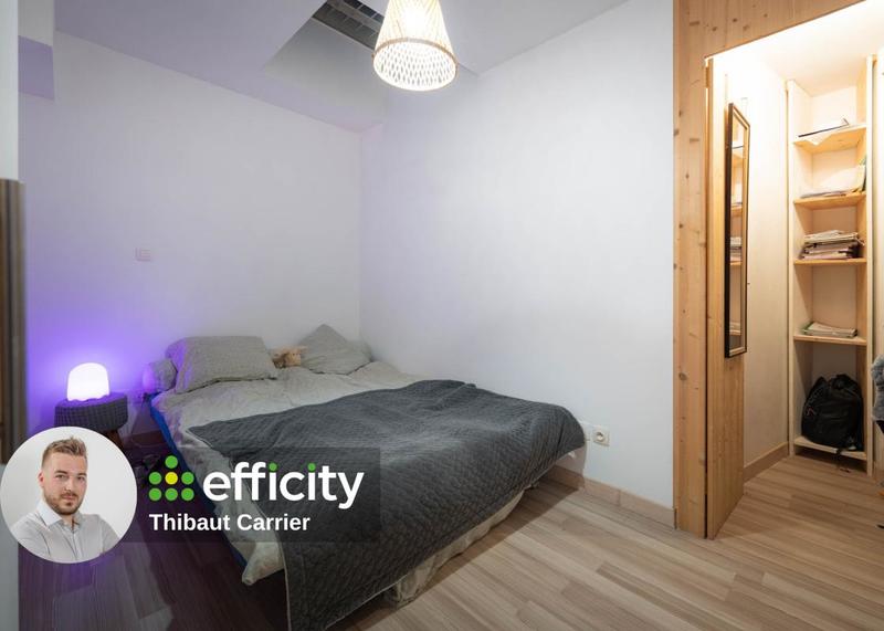 Appartement - 77 m² - 5 pièces