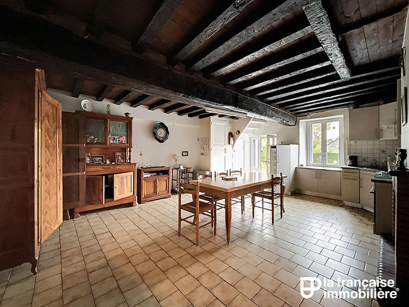 Maison - 93 m² - 5 pièces