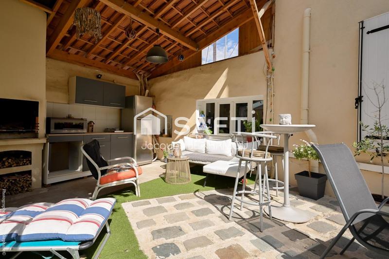 Maison - 157 m² - 5 pièces