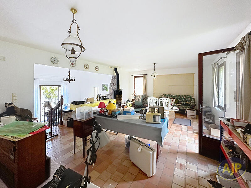 Maison - 141 m² - 6 pièces