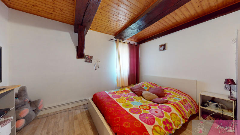 Maison - 287 m² - 10 pièces