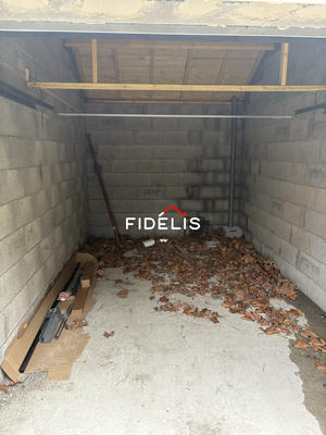 Parking / Garage - 35 m²