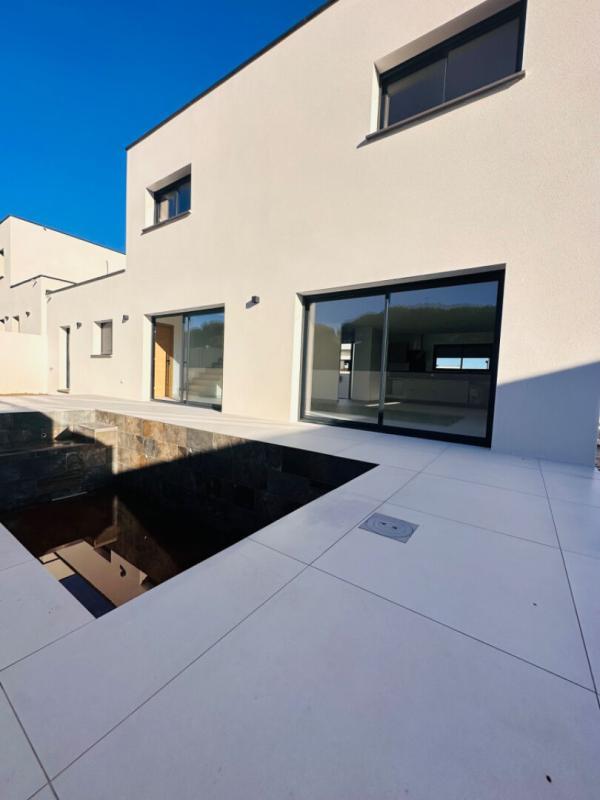 Maison - 120 m² - 4 pièces