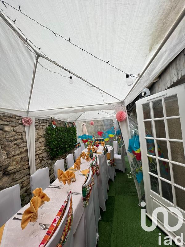 Maison - 292 m² - 10 pièces