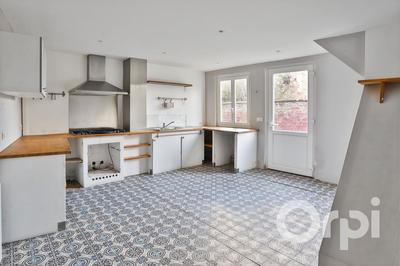 Maison - 152 m² - 6 pièces