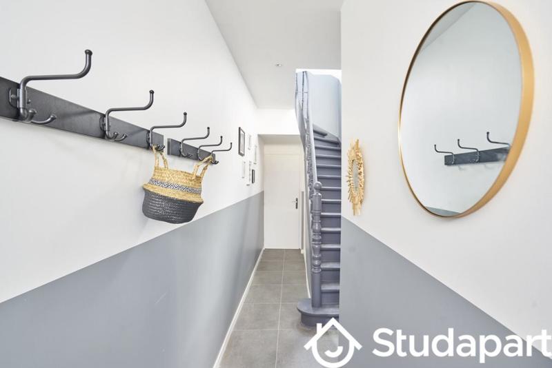 Chambre - 11 m² - 1 pièce