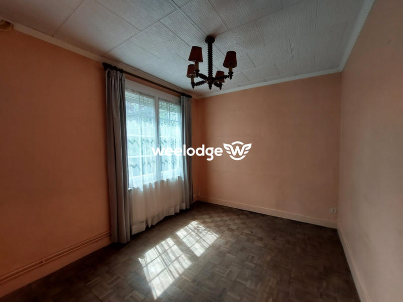 Maison - 120 m² - 7 pièces