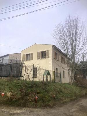 Maison - 82 m² - 4 pièces