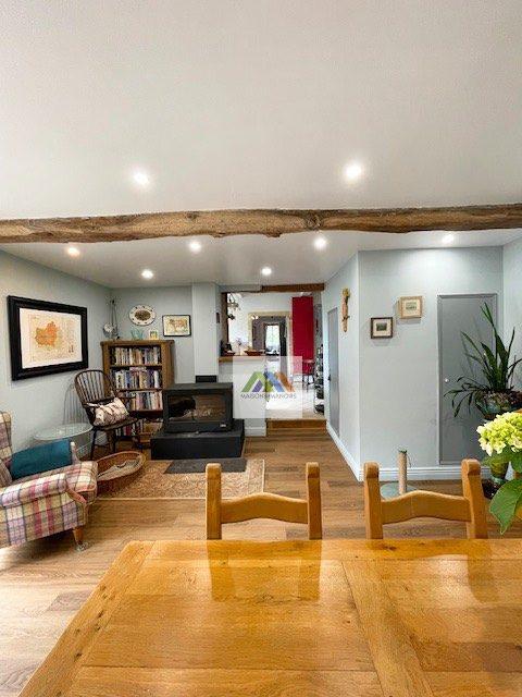 Maison - 283 m² - 8 pièces