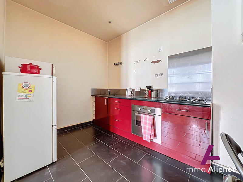 Appartement - 99 m² - 5 pièces