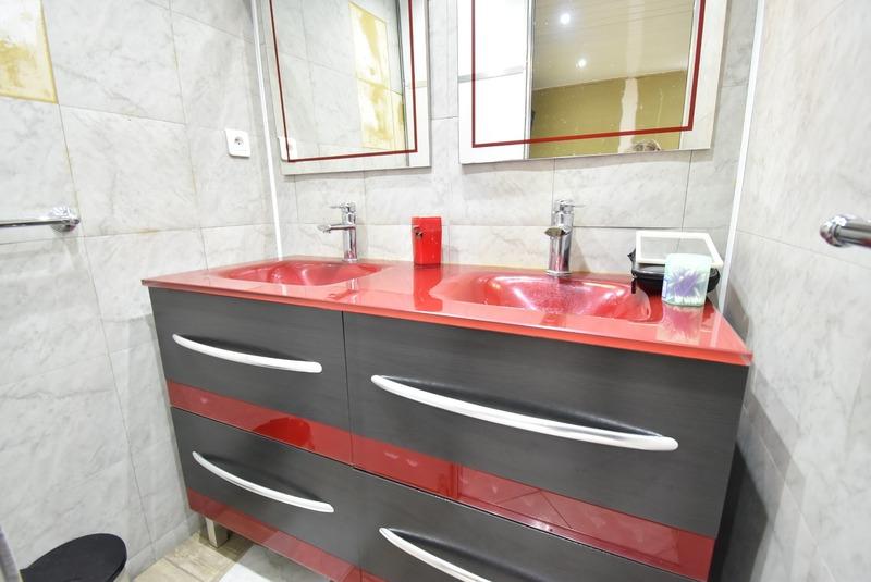 Maison - 96 m² - 6 pièces