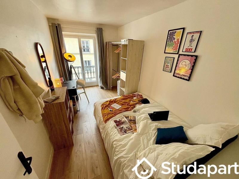 Chambre - 12 m² - 1 pièce