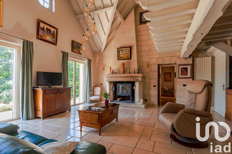 Maison - 220 m² - 8 pièces