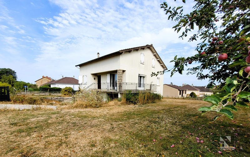 Maison - 93 m² - 5 pièces