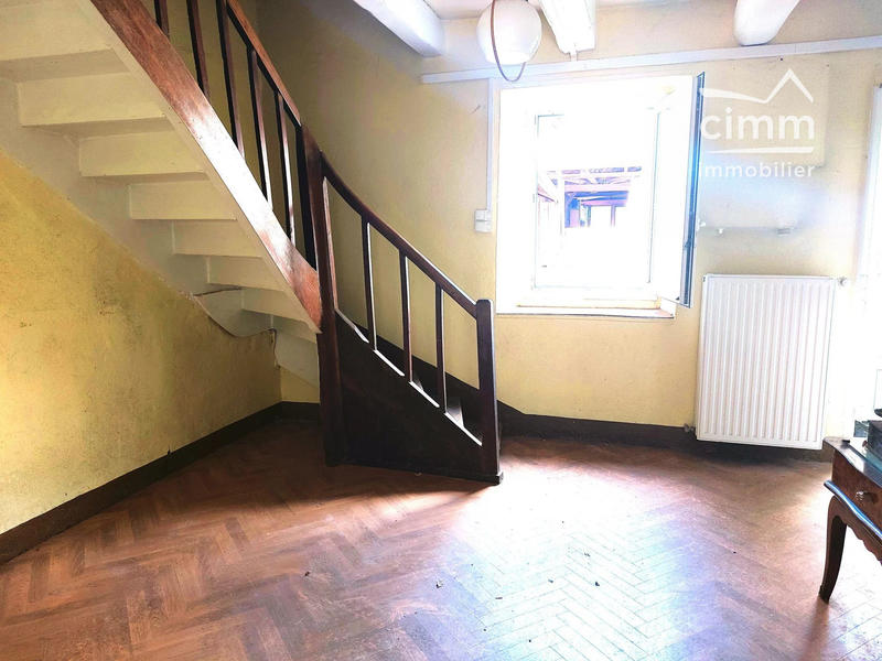 Maison traditionnelle - 186 m² - 7 pièces