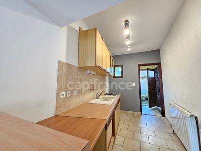 Maison de village - 80 m² - 4 pièces