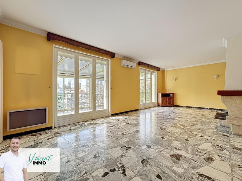 Maison - 91 m² - 5 pièces