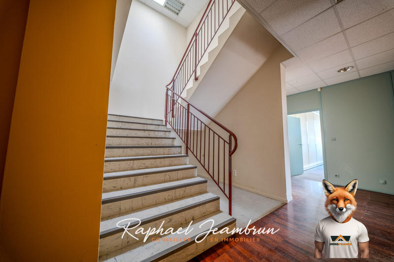 Immeuble - 1 300 m²