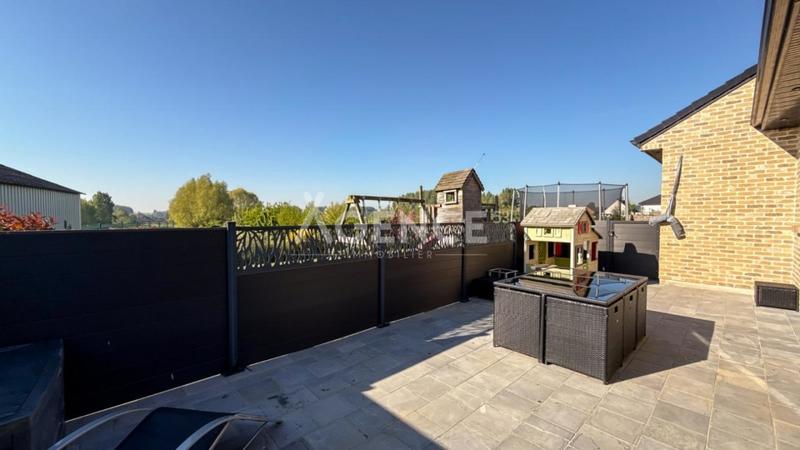 Maison - 191 m² - 6 pièces