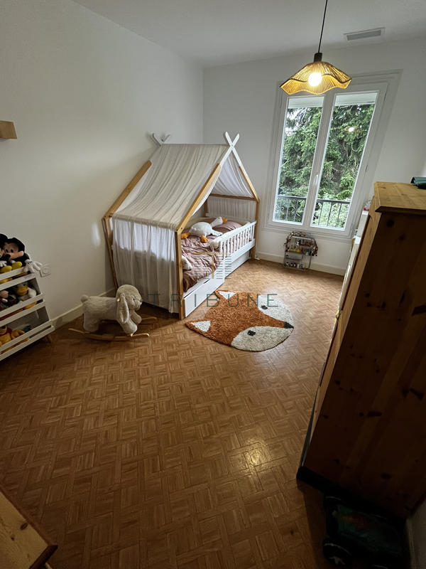 Maison - 144 m² - 9 pièces