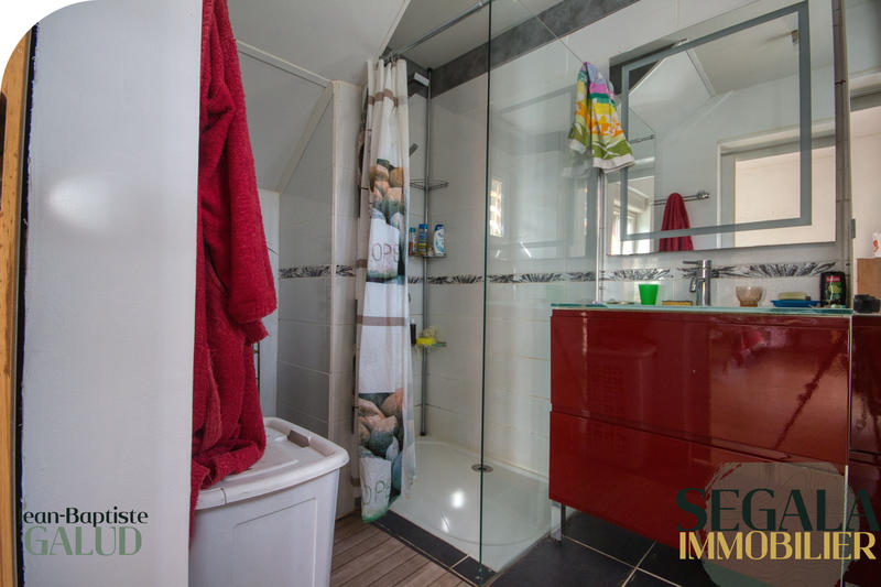 Maison - 117 m² - 7 pièces