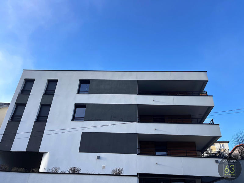 Appartement - 105 m² - 4 pièces